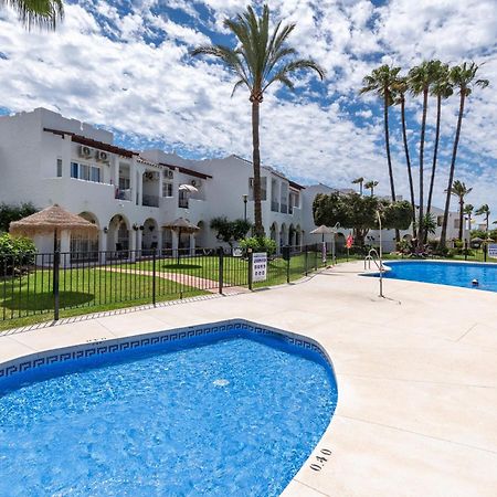 Renovated Apartment On Beachside With Pool Нерха Экстерьер фото