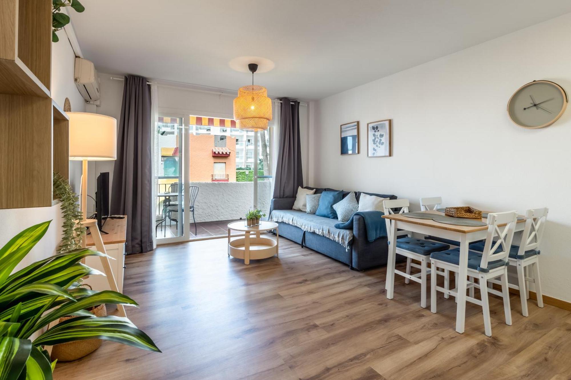 Renovated Apartment On Beachside With Pool Нерха Экстерьер фото