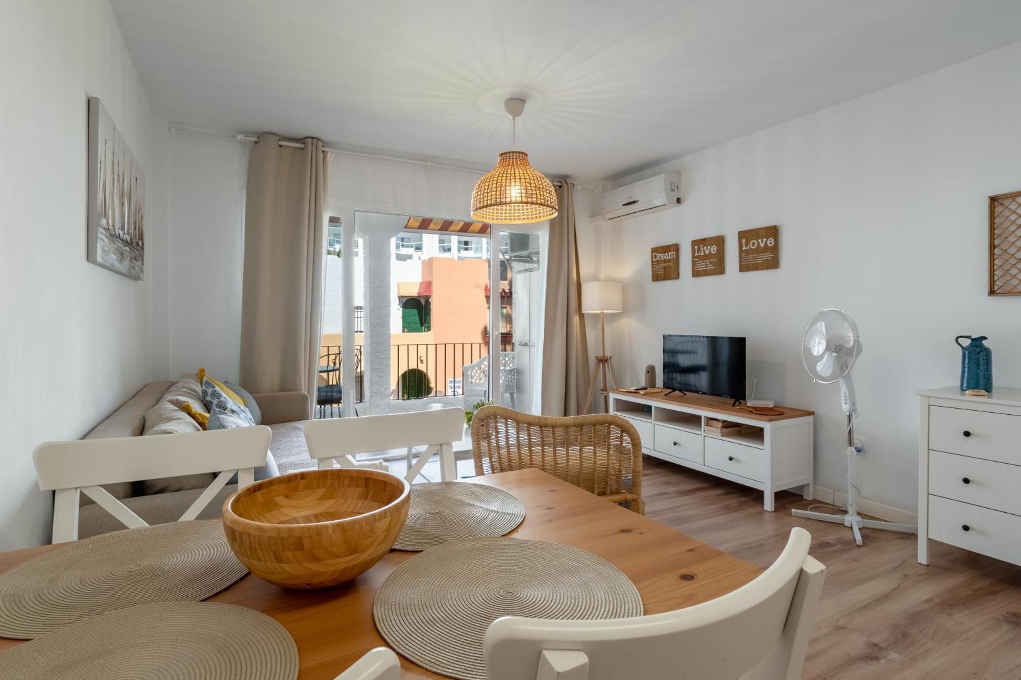 Renovated Apartment On Beachside With Pool Нерха Экстерьер фото