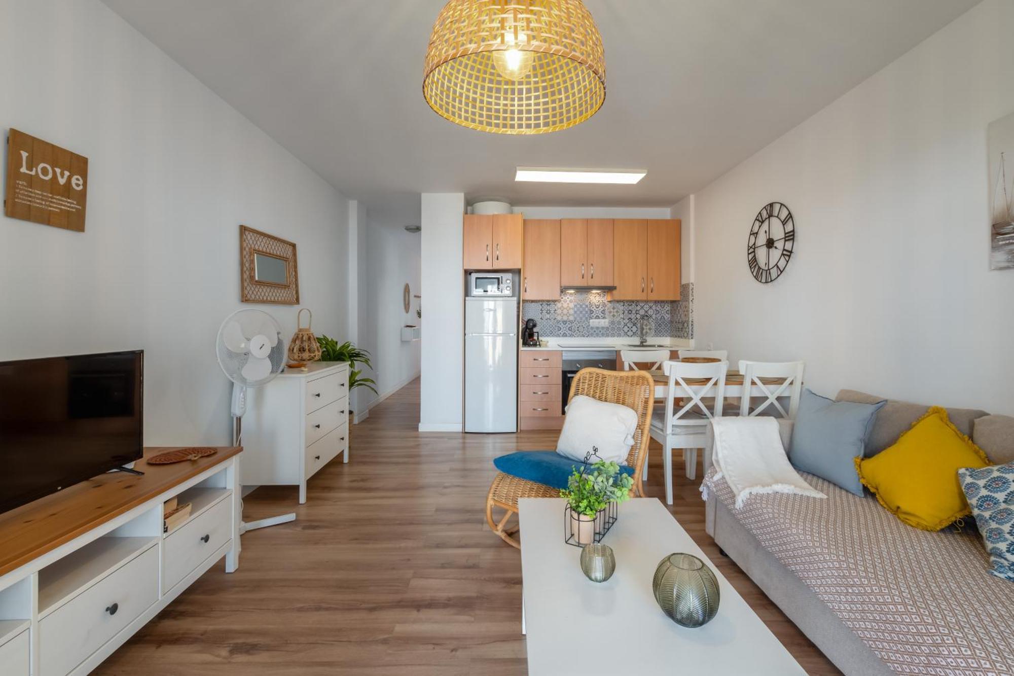 Renovated Apartment On Beachside With Pool Нерха Экстерьер фото