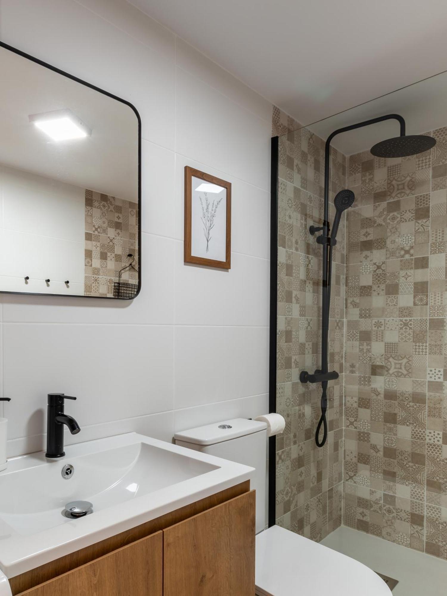 Renovated Apartment On Beachside With Pool Нерха Номер фото
